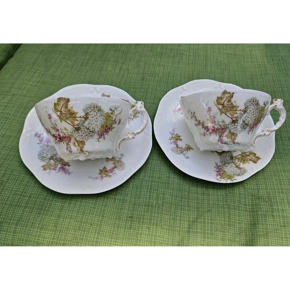 2 Tressemanes & Vogt T&V Limoges Teacup Saucer Scalloped Hydrangeas‎ Century VTG